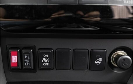 Mitsubishi Pajero Sport III рестайлинг, 2018 год, 3 199 000 рублей, 18 фотография