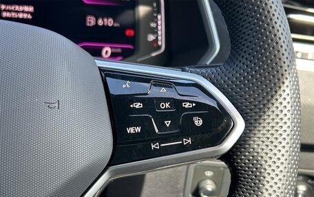 Volkswagen Tiguan II, 2022 год, 2 200 001 рублей, 13 фотография