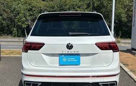 Volkswagen Tiguan II, 2022 год, 2 200 001 рублей, 5 фотография