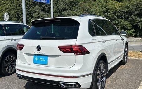 Volkswagen Tiguan II, 2022 год, 2 200 001 рублей, 4 фотография