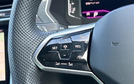 Volkswagen Tiguan II, 2022 год, 2 200 001 рублей, 12 фотография