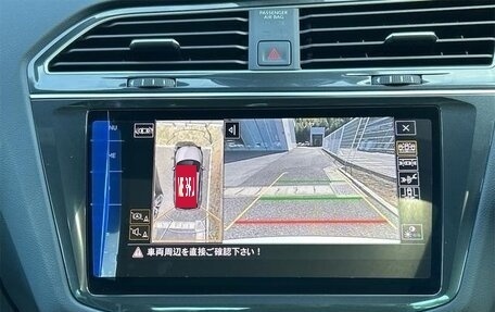 Volkswagen Tiguan II, 2022 год, 2 200 001 рублей, 10 фотография