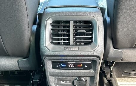 Volkswagen Tiguan II, 2022 год, 2 200 001 рублей, 19 фотография