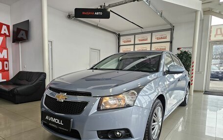 Chevrolet Cruze II, 2010 год, 899 000 рублей, 2 фотография