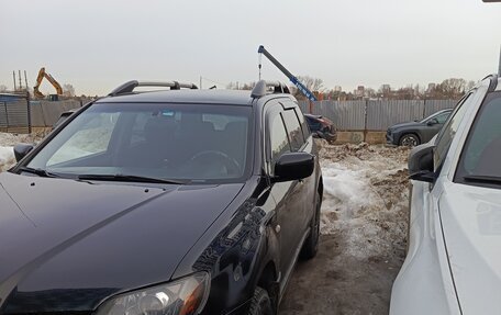 Mitsubishi Outlander III рестайлинг 3, 2004 год, 700 000 рублей, 12 фотография