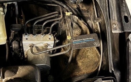 Mercedes-Benz V-Класс, 2016 год, 5 000 000 рублей, 18 фотография