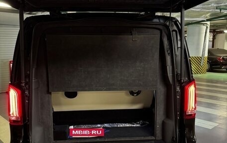 Mercedes-Benz V-Класс, 2016 год, 5 000 000 рублей, 9 фотография