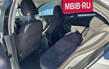 Volkswagen Jetta VI, 2012 год, 900 000 рублей, 11 фотография