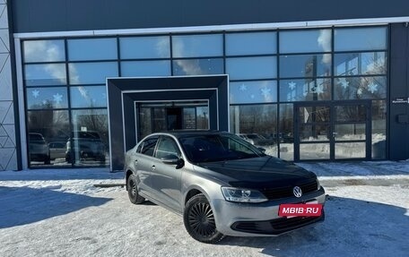 Volkswagen Jetta VI, 2012 год, 900 000 рублей, 3 фотография