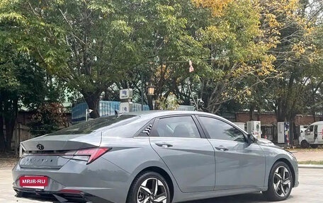 Hyundai Elantra, 2021 год, 1 100 000 рублей, 4 фотография