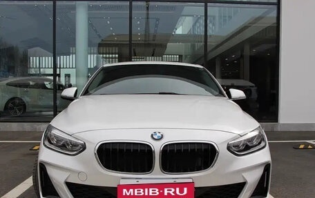 BMW 1 серия, 2022 год, 1 430 000 рублей, 3 фотография