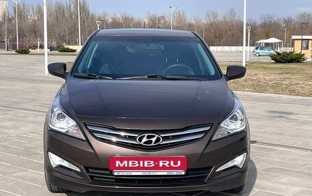 Hyundai Solaris II рестайлинг, 2015 год, 1 045 000 рублей, 3 фотография