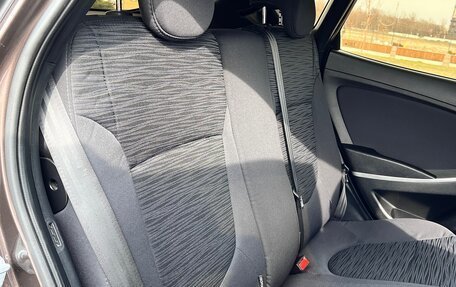 Hyundai Solaris II рестайлинг, 2015 год, 1 045 000 рублей, 27 фотография