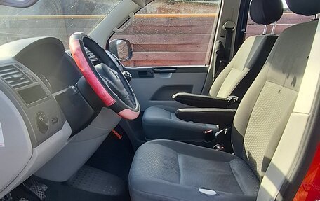 Volkswagen Transporter T5 рестайлинг, 2013 год, 1 700 000 рублей, 5 фотография