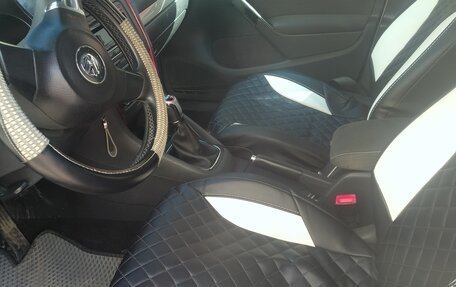 Volkswagen Golf VI, 2011 год, 730 000 рублей, 7 фотография