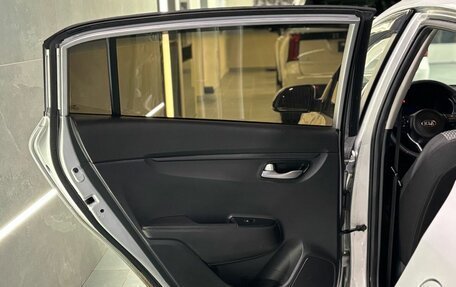 KIA Rio IV, 2018 год, 1 400 000 рублей, 28 фотография