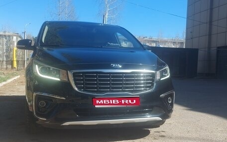 KIA Carnival III, 2019 год, 2 650 000 рублей, 1 фотография
