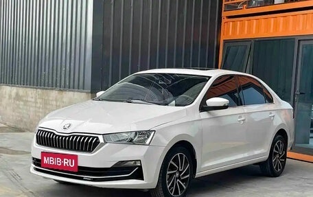 Skoda Rapid II, 2022 год, 1 050 000 рублей, 1 фотография