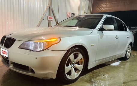 BMW 5 серия, 2004 год, 700 000 рублей, 9 фотография