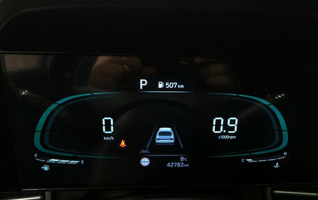 Hyundai Elantra, 2023 год, 1 875 000 рублей, 13 фотография