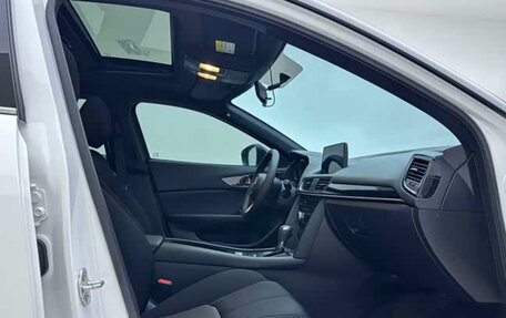 Mazda CX-4, 2023 год, 2 015 000 рублей, 11 фотография