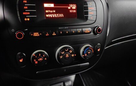 KIA Soul II рестайлинг, 2014 год, 788 000 рублей, 15 фотография