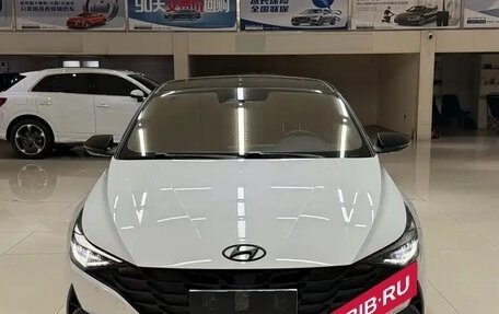 Hyundai Elantra, 2021 год, 1 380 000 рублей, 2 фотография