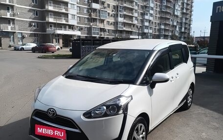 Toyota Sienta II, 2018 год, 1 200 000 рублей, 6 фотография