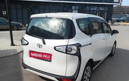 Toyota Sienta II, 2018 год, 1 200 000 рублей, 2 фотография