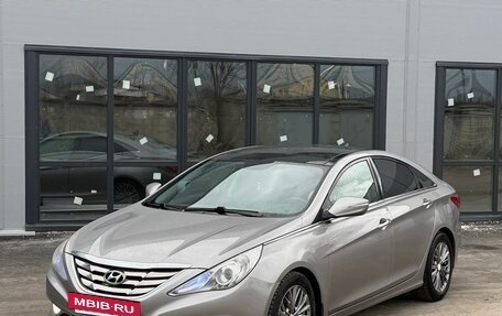 Hyundai Sonata VI, 2012 год, 1 050 000 рублей, 5 фотография