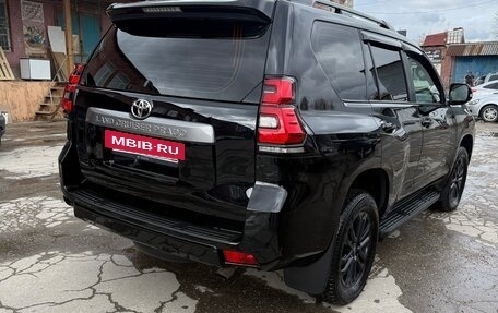 Toyota Land Cruiser Prado 150 рестайлинг 2, 2022 год, 6 950 000 рублей, 5 фотография