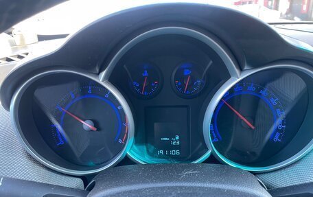 Chevrolet Cruze II, 2011 год, 525 000 рублей, 2 фотография