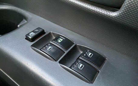 Toyota bB II рестайлинг, 2008 год, 430 000 рублей, 20 фотография