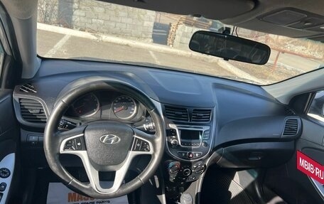 Hyundai Solaris II рестайлинг, 2016 год, 989 000 рублей, 5 фотография