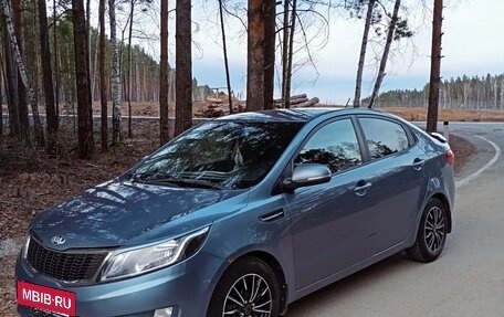 KIA Rio III рестайлинг, 2013 год, 1 100 000 рублей, 3 фотография