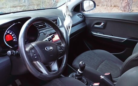 KIA Rio III рестайлинг, 2013 год, 1 100 000 рублей, 10 фотография