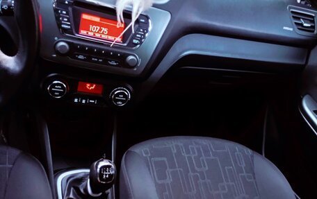 KIA Rio III рестайлинг, 2013 год, 1 100 000 рублей, 13 фотография