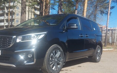 KIA Carnival III, 2019 год, 2 650 000 рублей, 3 фотография