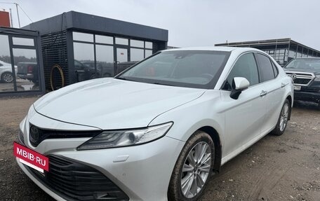 Toyota Camry, 2020 год, 2 500 000 рублей, 3 фотография