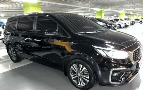 KIA Carnival III, 2019 год, 2 650 000 рублей, 30 фотография