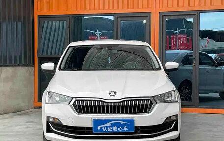 Skoda Rapid II, 2022 год, 1 050 000 рублей, 2 фотография