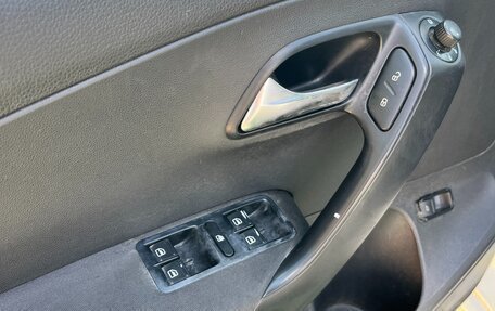 Volkswagen Polo VI (EU Market), 2011 год, 430 000 рублей, 12 фотография