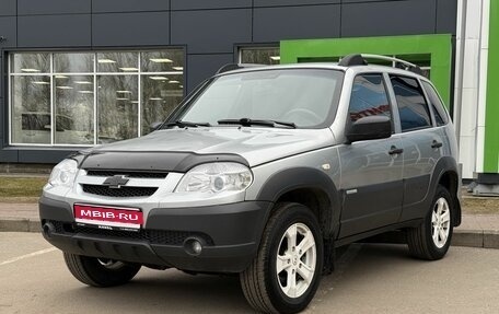 Chevrolet Niva I рестайлинг, 2015 год, 699 000 рублей, 1 фотография