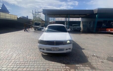 Nissan Gloria XI, 2000 год, 350 000 рублей, 10 фотография