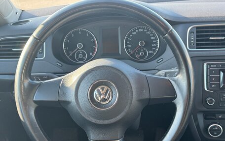 Volkswagen Jetta VI, 2014 год, 850 000 рублей, 15 фотография