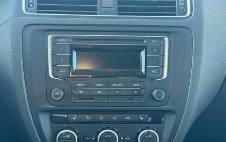 Volkswagen Jetta VI, 2014 год, 850 000 рублей, 16 фотография