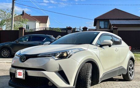 Toyota C-HR I рестайлинг, 2017 год, 2 150 000 рублей, 20 фотография