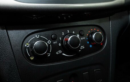 Renault Sandero II рестайлинг, 2018 год, 1 220 000 рублей, 11 фотография