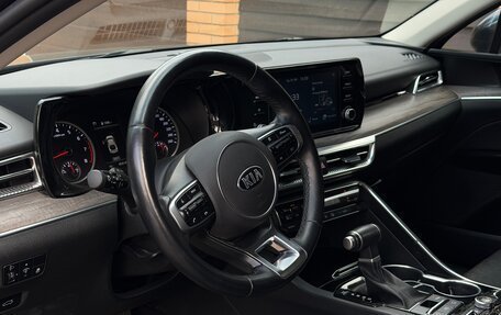 KIA K5, 2021 год, 2 550 000 рублей, 26 фотография