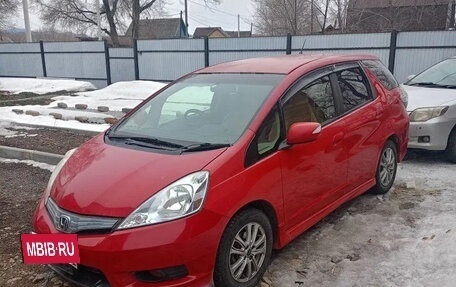 Honda Fit Shuttle I рестайлинг, 2012 год, 580 000 рублей, 3 фотография